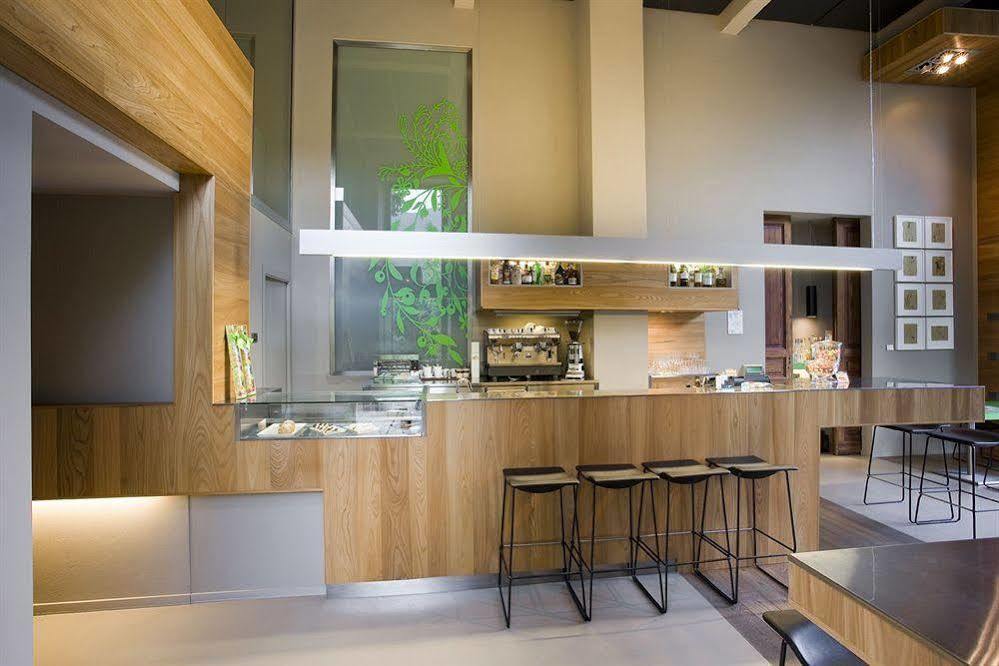Alter Hotel Barge Luaran gambar